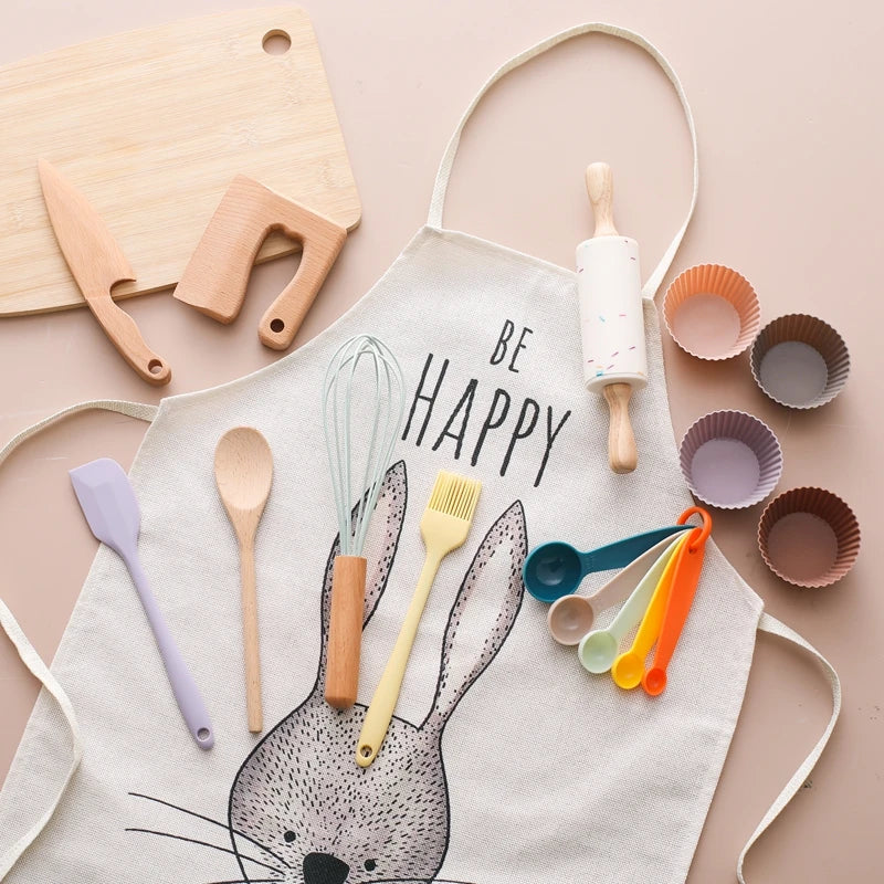 Set of Wooden Kitchen Utensils